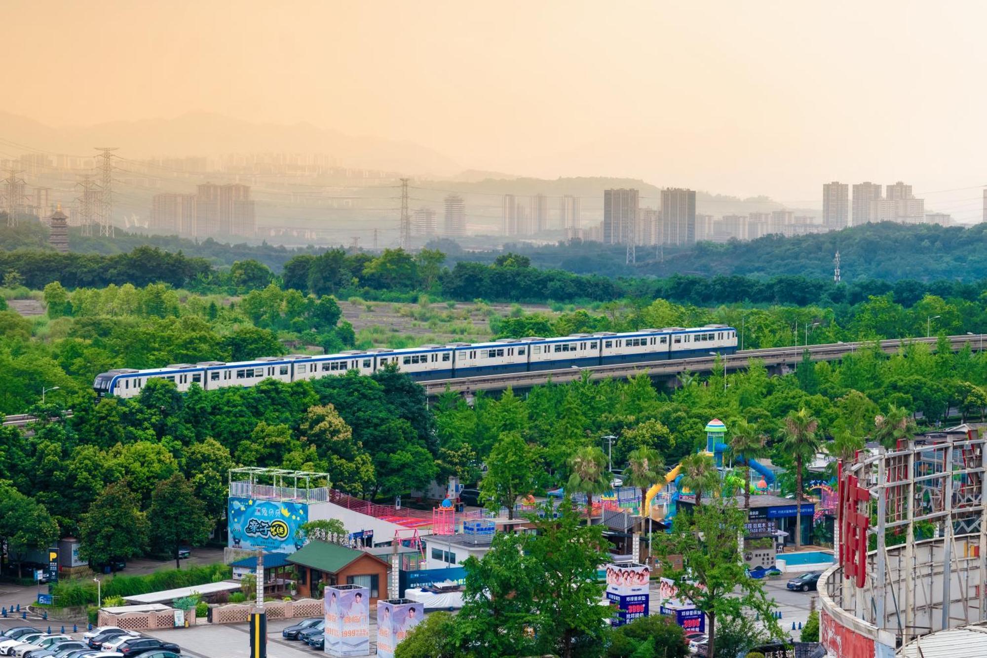 Wuyu Hotel - Chongqing Jiangbei Airport & Light Rail Esterno foto